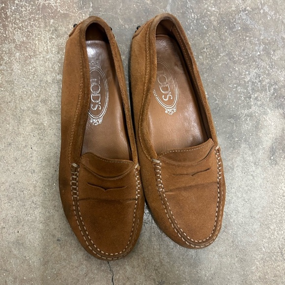 Tod's chocolate Brown Suede penny Loafers - Picture 1 of 6